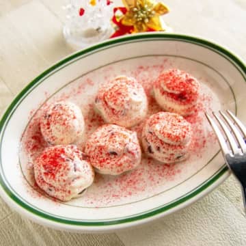 【材料3つでもうクリスマス気分】「一口食べたら気分がぱっと華やぐ〜」「混ぜて絞るだけで作れるなんてうれしい」簡単デザートレシピ