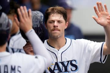 元ド軍捕手が“喜び”の報告　グラスノーら続々と祝福…ファンも思わず「素敵なお2人」