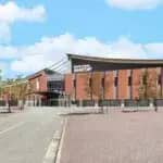 活きた教材からの実践的な学び～玉川大学複合スポーツ施設「SANITAS」工事現場見学会レポート～