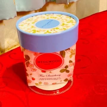 筒型ケースも上品で素敵！プチギフトにピッタリ