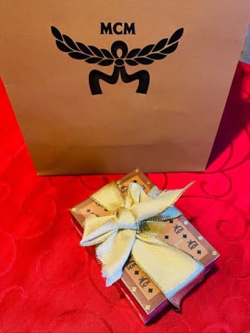 クリスマスプレゼントにおすすめ！デパートをハシゴしても価値あり！