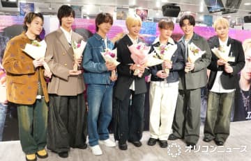 IMP.、タワーレコード渋谷店サプライズ訪問で大歓声　初めてのCD店頭販売に笑顔「夢のよう」