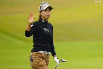 母親になった上田桃子が家族そろってお宮参りへ 「幸せそうすぎてホカホカするーーー」「優しい母の顔ですね」の声