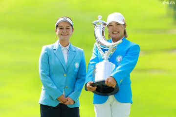 高橋彩華、“神様”に導かれた3年ぶりV　信じ抜いた1メートル「最後まで自分の力を」【2025年“この1シーン”】