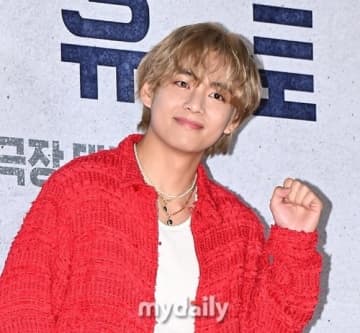 BTSのV、親友パク・ソジュンの誕生日をお祝い！チェ・ウシクらウガファミリーも登場