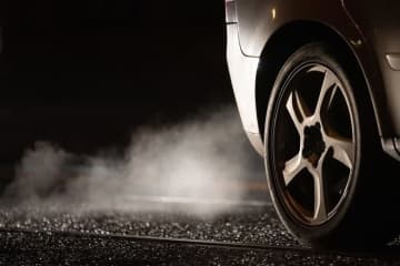 EU、エンジン車の新車販売禁止を緩和　気候変動対策に打撃