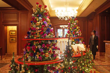 わざわざ行きたい「大阪クリスマスツリー5選」、“梅田ダンジョン”突破で出会える幻想的スポット