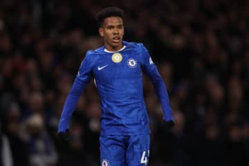 18歳ブラジル代表FWエステヴァンが負傷…チェルシー指揮官「ちょっとした問題」