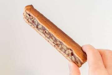 鎌倉紅谷「クルミッ子」の“切り落とし”は毎週火・木曜に数量限定で販売中。12月25日からオンラインショップは冬休み！