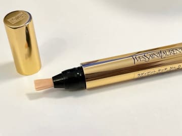 コンシーラー使いこなせない…→イヴ・サンローランの「魔法の筆ペン」がお疲れ顔にしっくりでした