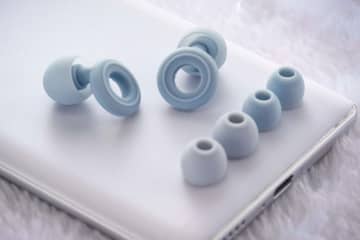 QoA、イヤープラグ「MUTE EARPLUG」。最大約28dBの遮音効果