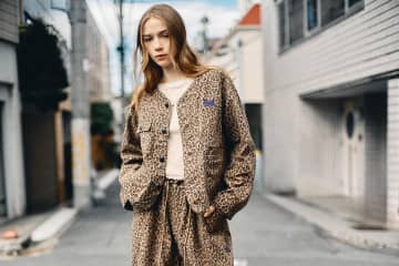 ニードルズのネペンテス ウーマン限定“レオパード”アイテム、パピヨン刺繍入りジャケット＆ショルダーバッグ
