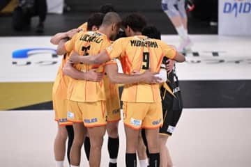 バレーボール天皇杯で異例の違反行為！ “違うユニホーム”で出場、当該チームにはけん責処分　試合結果は変更なし