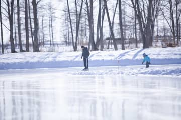 和歌山県初の屋外スケートリンク「アオゾラ アイスパーク」12月20日から期間限定オープン ｜道の駅 四季の郷公園
