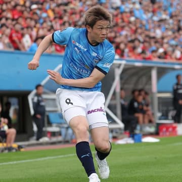 「僕のプレースタイルと合いそうで…」26歳のウイングバックが横浜FCから岡山に完全移籍「沢山おいしいご飯屋さんを教えて欲しい」
