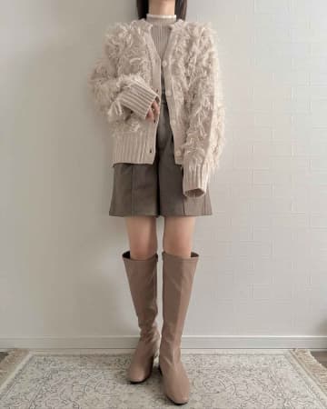 「ピチッとした服苦手」な人へ！【しまむら】存在感バツグン♡「淡色カーデ」