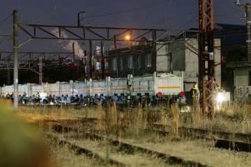 川崎で貨物列車が脱線　JR浜川崎駅構内、けが人なし　復旧のめど立たず