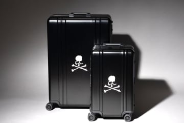 ゼロハリバートン×マスターマインド“漆黒”アルミスーツケース、スカル＆ロゴをレーザー刻印