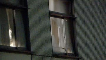 判決受けた被告が裁判所の窓ガラスを割る　救急搬送も被告は軽傷…本人以外けが人なし　さいたま地裁