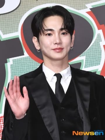 SHINee キー、活動自粛へ…渦中の“注射おばさん”との関係にSMが公式コメント