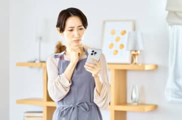 「明日からしばらく来なくていいよ」 採用直後の女性に届いた“謎の通告” 理由を聞くと……