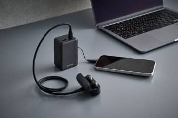 巻き取り式ケーブル一体型で容量10000mAh、USB PD対応のモバイルバッテリー2製品をエレコムが発売