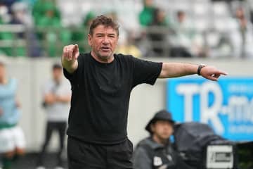 名古屋、“ミシャ”ことペトロヴィッチ監督の就任を発表！　攻撃的なスタイルを信条とする老将が新たな風を吹かす