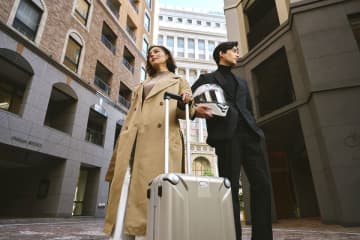 ヘルメット製造技術を活かした機内持ち込みサイズのキャリーケース「X-CORE」、数量限定で発売