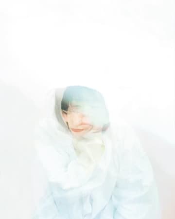 SuU、深く内省的、安らかで狂気的な1st EP『Temples』をリリース