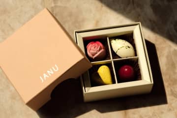 ジャヌ東京26年バレンタイン＆ホワイトデー、バラ型ボンボンショコラやビッグマカロンなど