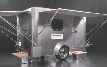 パナソニック オートモーティブシステムズ、「移ごこちデザイン」でAI活用から観光送迎や水素チャージまで「WELL Cabinシリーズ」を東京オートサロン2026に出展