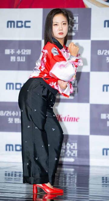 元恋人に個人情報保護法違反の可能性浮上、複数の訴訟を抱える韓国タレントの事件が波及