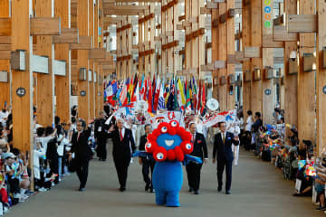 ミャクミャクの活躍を振り返る！あべのハルカスで大阪・関西万博報道写真展