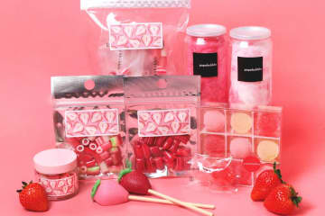 パパブブレ”いちご好き”必見の新作キャンディー、苺ミルクやあまおう味をキュートなピンクカラーで
