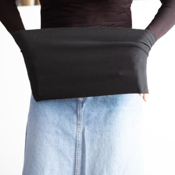 「外寒すぎて辛い！」→【セリア】で解決！ 服の下にサッと仕込みたい「優秀アイテム」