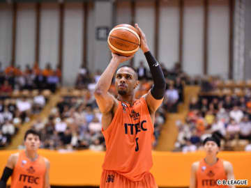 静岡のクリス・エブ・ンドウが待望の戦線復帰…今季10.9得点のビッグマンがIL抹消