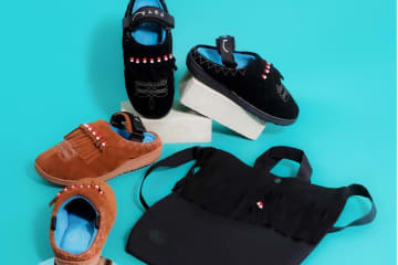 スブ×POTR“モカシンシューズ”着想のふかふかサンダル、フリンジ付きトートバッグとセットに