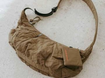 「バッグが重くて肩凝る」→【studio CLIP】の「軽量ショルダー」がオススメ！