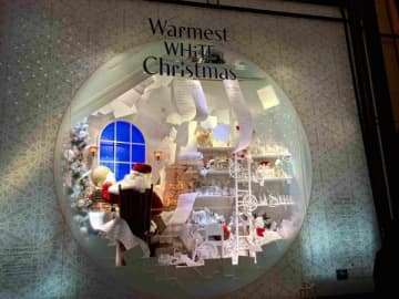 【大阪】ミャクミャクもサンタに！街のクリスマスをお届け