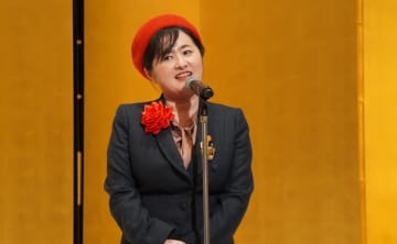 「芋けんぴで人を刺す描写」どう訳す？ 柚木麻子が野間出版文化賞受賞で語った翻訳者への感謝