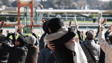 ロイヤルファミリー最終回で「幻覚が見えた人が……」　“芦毛の競走馬”に競馬ファンざわつく「何だろうと思ったらアレか！」