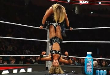 まさかの体勢から気合の“セクシー所作” 美女レスラー、覚醒ぶりに「成長しすぎ」「もう本物」ファン驚きと興奮