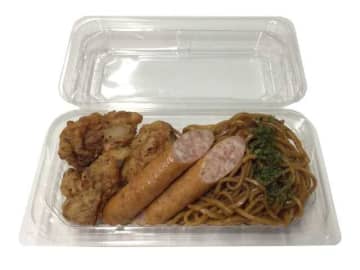 ソース焼きそば、鶏唐揚げ、ソーセージを詰め合わせて税込429円! セブン‐イレブンが「おつまみ 鶏カラ＆ソーセージ」を本日18日(木)発売
