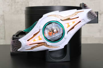 「DXナイトインヴォーカーバックル＆ブレイカムバスター」レビュー【仮面ライダーゼッツ】銀色の戦士「ノクスナイト」に“擬装”なりきり