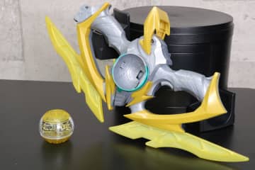 「DXイナズマブラスター」レビュー【仮面ライダーゼッツ】イナズマのように轟く必殺技とカプセム超回転の迫力