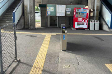 岡山の無防備すぎる駅改札、利用者の「モラル問われる」と話題に　不正乗車すると「3倍の運賃」が発生
