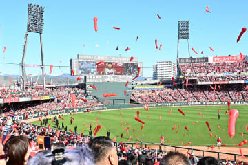 【広島】酷暑対策進む本拠地マツダ　鯉ナインが室内練習場の整備を求める切実な事情