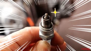 【DIY整備の裏技】もっと奥まで! "一歩踏み込んだ"スパークプラグの掃除方法教えます