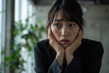 大手ホワイト企業の中途採用は「捨て駒」？　過労で救急搬送、異動先も決まらず……絶望する投稿者に反響