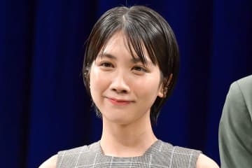 松本穂香、雰囲気ガラリの80年代アイドル化にファン歓喜「ダメですよ」「か、可愛すぎる」